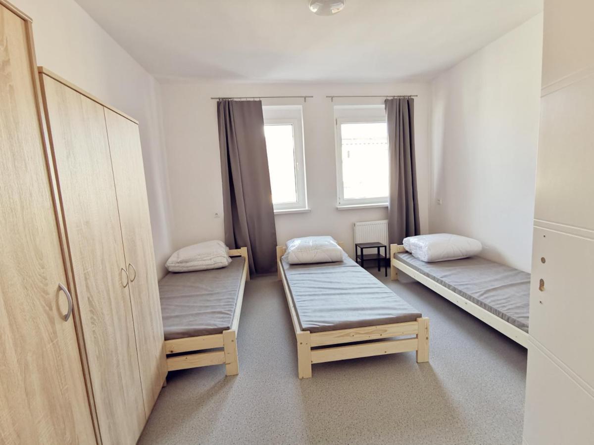 Komfortowa Kwatera Hostel Stęszew Buitenkant foto